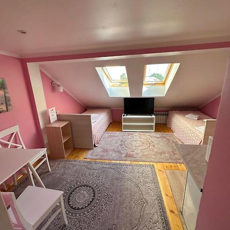 Аpartment For Lady Lägenhet Tjernivtsi Exteriör bild